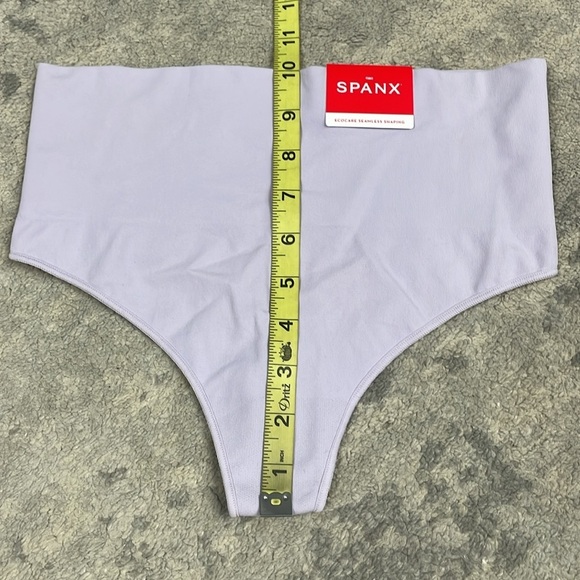 NWT Spanx Ecocare Seamless Shaping Thong Light Orchid Compression Undies Sz M - Picture 7 of 9